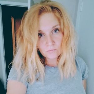 Meet your Posher, Lydia